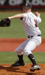 Louisville junior RHP Justin Amlung