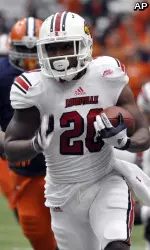 Louisville's Corvin Lamb runs for a touchdown against Syracuse during the first quarter. (AP Photo/Kevin Rivoli)