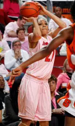 Bria Smith's rebound prevented a last-second scoring opportunity for Pitt.