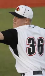 Junior RHP Justin Amlung