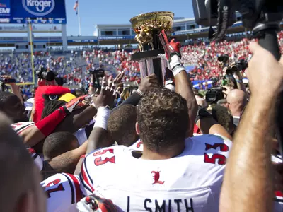 Governors Cup Celebration
Louisville Football at Kentucky
Photo by: Michelle Hutchins | Louisville Athletics