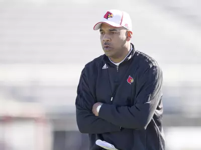 Garrick McGee - Asst. Head Coach/Offensive Coordinator/QB
| Louisville Football Belk Bowl | Practice 2 |
Photo by: Michelle Hutchins | Louisville Athletics