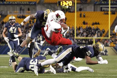 NCAA Football: Louisville at Pittsburgh