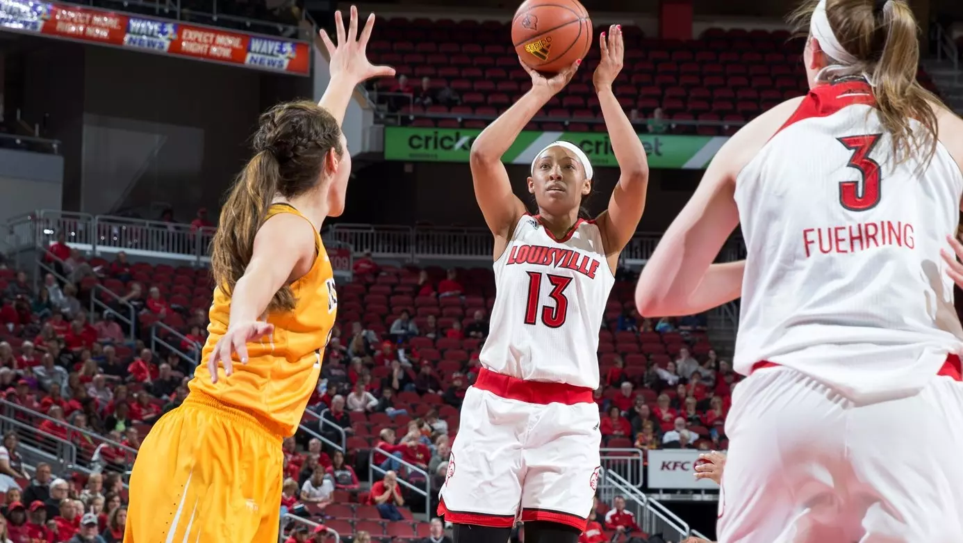 LOUISVILLE WOMEN'S BASKETBALL | Cortnee Walton