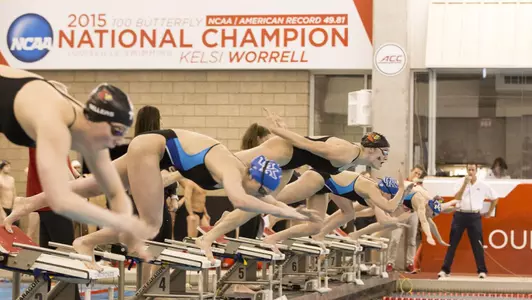 Kelsi Worrell start off the blocks
