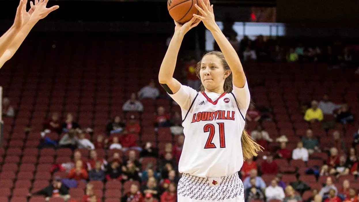 Women's Basketball v Evansville | Kylee Shook