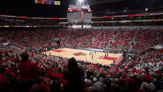 Women's Basketball v Notre Dame | KFC Yum! Center, Wideshot