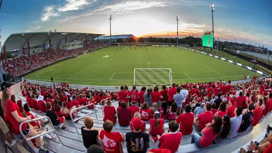 Louisville v Kentucky | Lynn Stadium