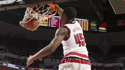Donovan Mitchell dunk