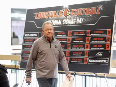 Bobby Petrino (football)