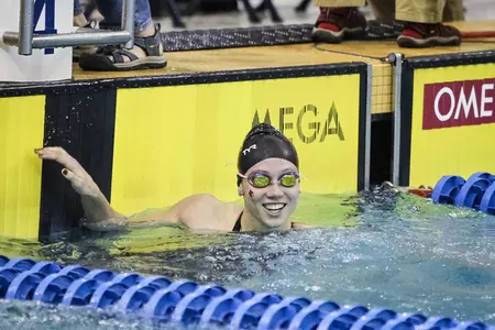 Mallory Comerford wins 200 free
