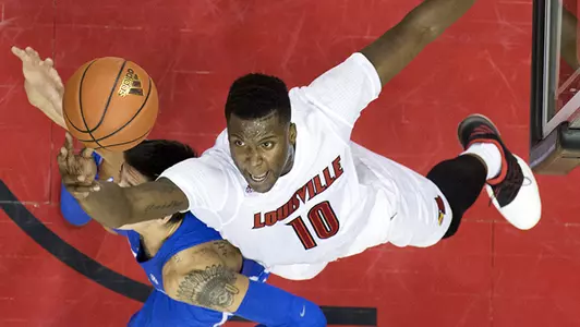 Jaylen Johnson rebound overhead action