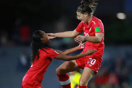 Louisville signee Jessica De Filippo celebrates win over Germany