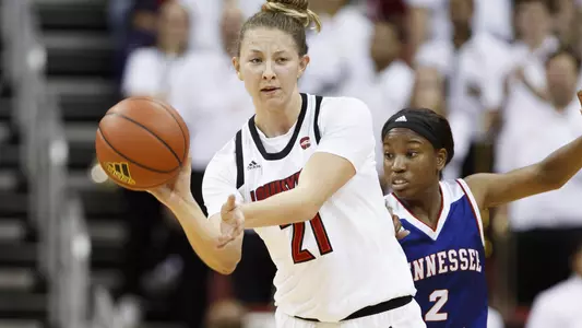Kylee Shook Louisville Women's Basketball