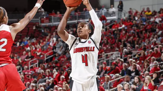 Elizabeth Balogun Louisville Women's Basketball