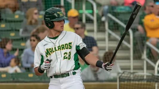 Andrew Benefield playing for the Madison Mallards.