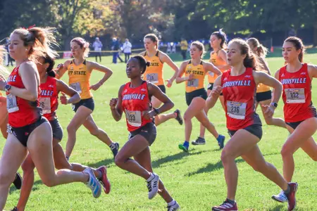 Louisville women' cross country starts the Live in Lou Classic
