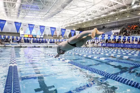 Andrej Barna off the blocks at GAC
