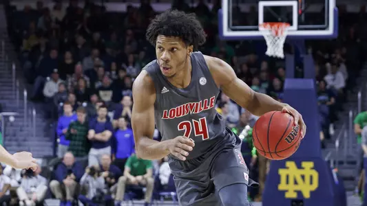 Dwayne Sutton handles the ball at Notre Dame