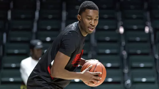 Redshirted as a freshman, Jae’Lyn Withers works in practice before a game.