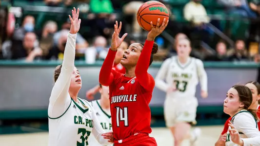 Kianna Smith shoots a layup vs. Cal Poly