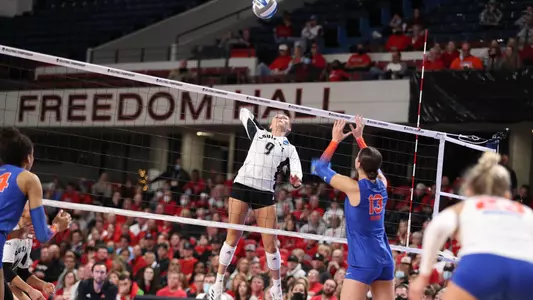 Claire Chaussee at the net versus Florida