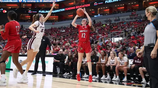 Payton Verhulst shoots three vs. Eastern Kentucky