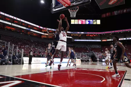 Jae'Lyn Withers scores on a layup