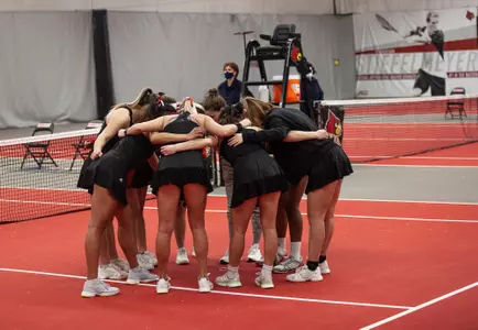Cards huddle up before match
