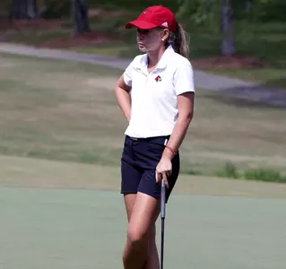 WGOLF: Lauren Hartlage waits on No. 6