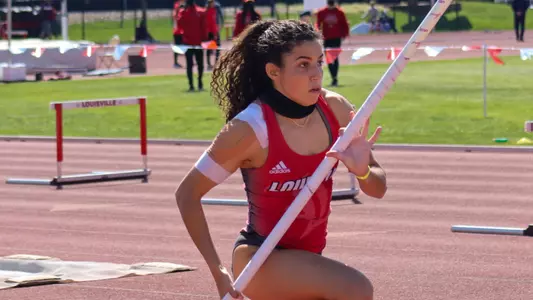 Gabriela wins the pole vault at the Louisville Invitational