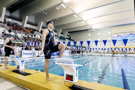 Morgan Friesen on the blocks