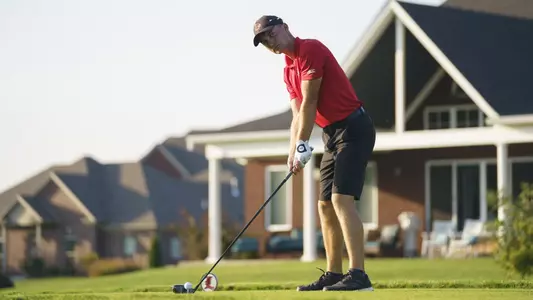 MGOLF: Jiri Zuska tees off