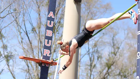 Aliyah Welter competes at PNC Invitational
