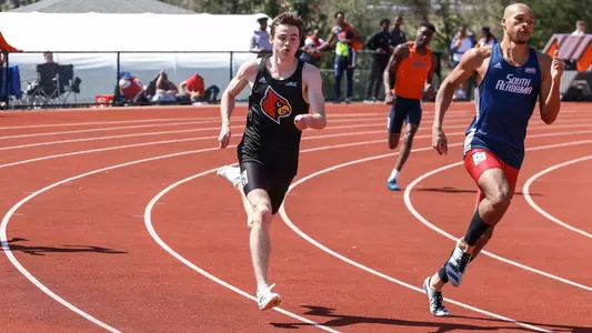 Ryan Farrell competes in 400-Meter at Tiger Classic