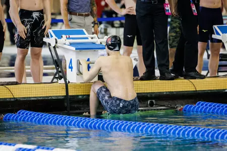 nick Albiero on the backstroke blocks