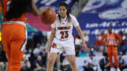 Chelsie Hall Louisville Women's Basketball