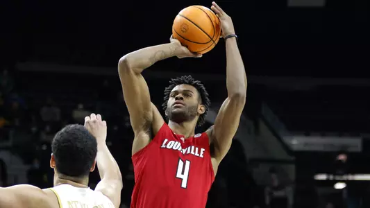 Roosevelt Wheeler shoots at Notre Dame
