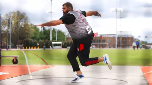 Adar Sheere wins discus throw at Tennessee Relays