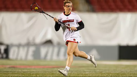 Hannah Morris runs the offense vs. Ohio State