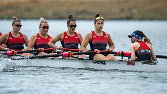 evey peplowski, mckenzie sweeney, Caitlin Bentley, Michaela Dukes, Claudia Figueirido, Nahdeen Hassanain row V8