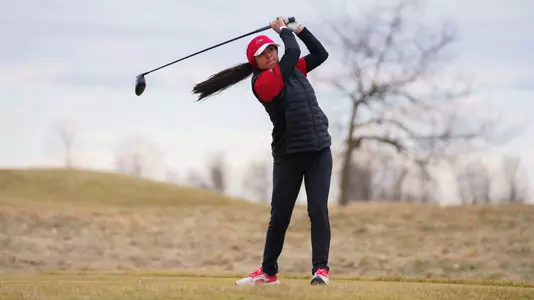Gabbi Bentancourt hits drive in practice