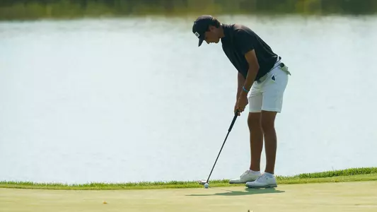 Sebastian Moss prepares for a long put