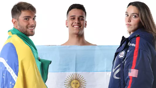 Murilo Sartori, Gabi Albiero, Matias Santiso pose in National Team gear