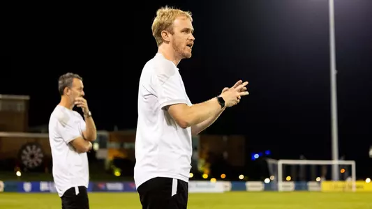 Stephen Lunney coaching for Lipscomb.