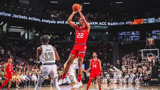Kamari Lands shoots a mid-range jumper at Georgia Tech on Feb. 25, 2023.