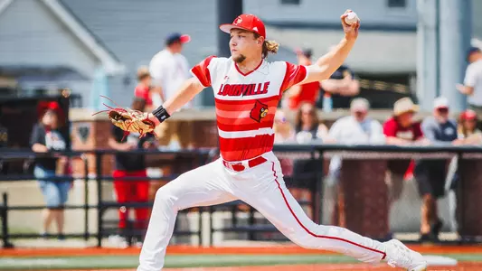 Kayden Campbell pitching against Florida State.