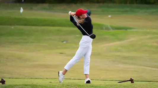 Hana Ryskova Moon Golf