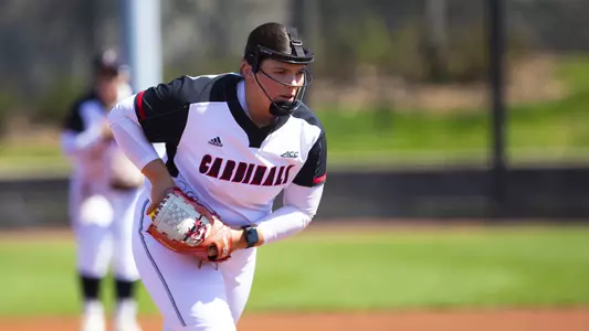 Gabby Holloway pitches against Duke