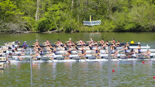 Louisville rowing at the start of the SIRA Championship